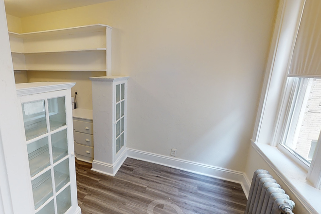 a - Very nice 1 bedroom at great price! Apartments