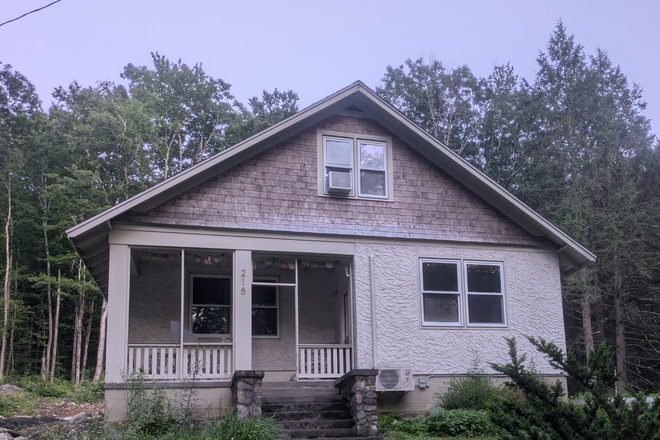 Front of house - Sweet Home in the Woods
