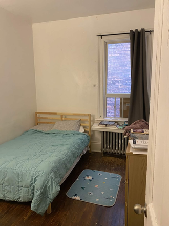 Bedroom 3 - Victorian House - 3 Rooms Available