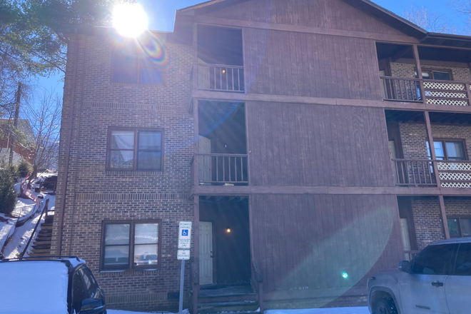 Outside Street View - May to August Sublette, Laurelwood II, Close to Campus