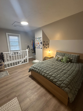Bedroom 1 - 1 minute walk from campus, top floor of two-family home, with seperate entrance. 2026 Spring Sublet