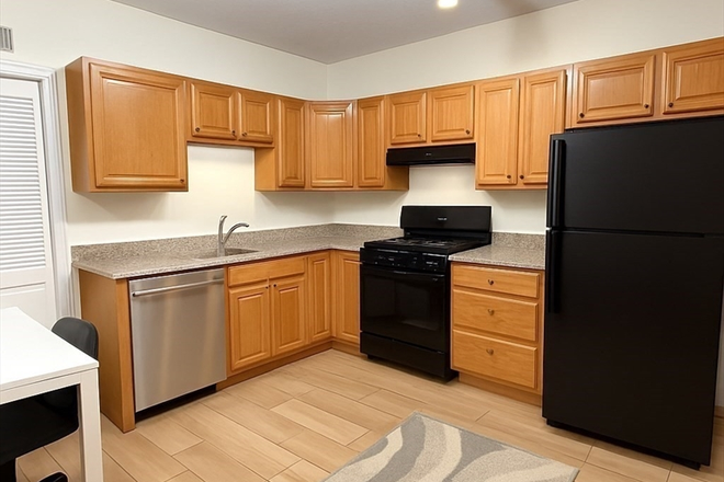 LIVING - 4 BED/1.5 BATH WITH IN UNIT LAUNDRY! 9/1/26! Apartments