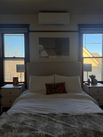 Bedroom - Spring Sublease: Bright Room on The Hill, Walk to Campus + Chautauqua