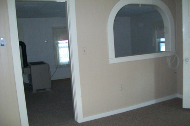 double living room - 1 Bedroom available within walking distance to UMass Apartments