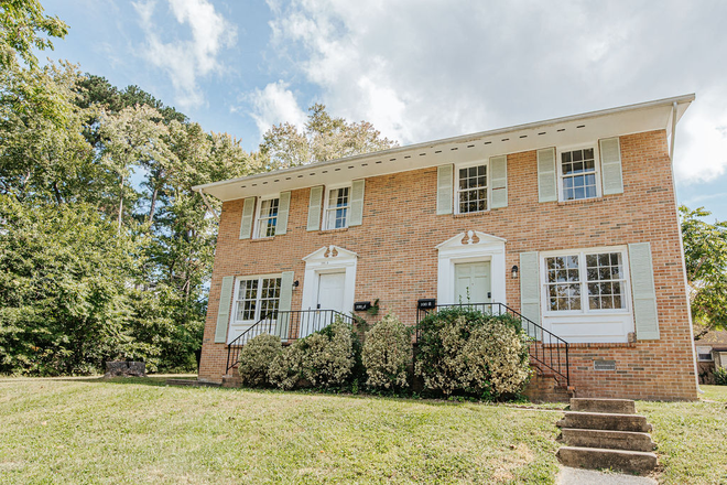 Exterior - Fully Furnished Duplex/Beside Fontaine Research Park/Free Parking