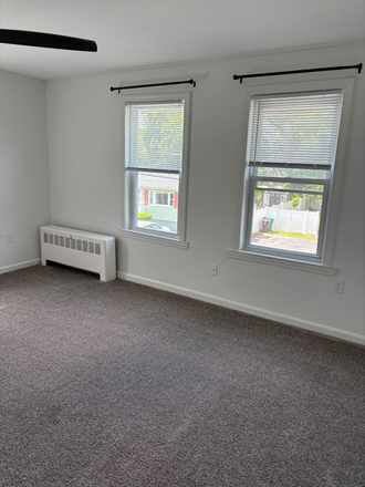 Photo - 2 bedroom 1 bath available July 1st Duplex