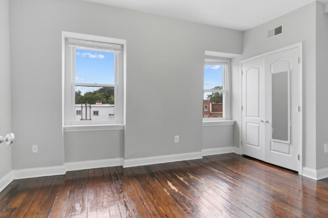 bedroom - 2 bedroom apartment close to campus