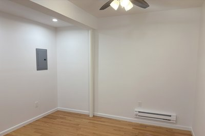 Bedroom - Room Rental Just Renovated 2 Beds we rent each room Seperatley move in NOW Apartments