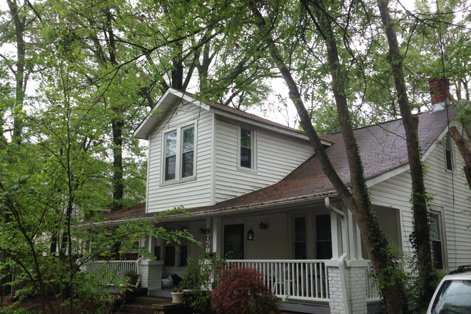 Front View - Large House Near East Campus