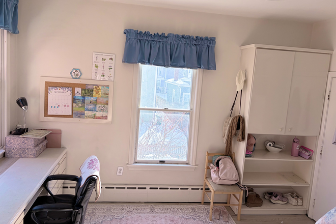 bedroom - Beautiful/Spacious room available (Summer Sublease)