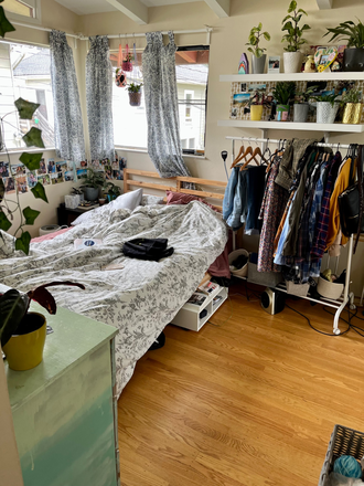 Bedroom - Furnished summer sublet with private room