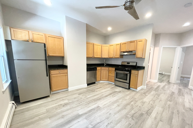 Kitchen - 174 Bolton St., #1, Boston, MA 02127 (South Boston)