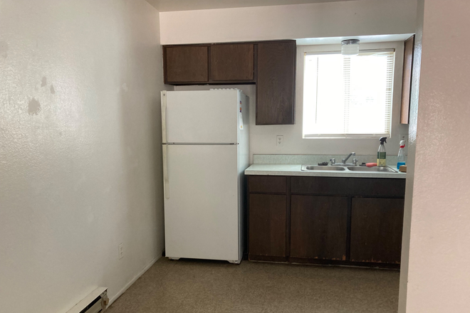 Kitchen with full fridge - N/A
