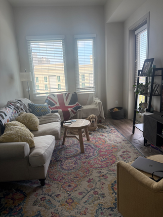 Living Room! Message me for more videos ! - 10 westedge one bedroom apartment available