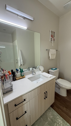 Bathroom - Nine31 Apartments, 4X4 Suite B, All Girls, Spring Relet