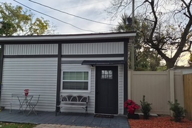 Main Entrance - Charming Cottage Near Winter Park and Close to UCF Campus Apartments