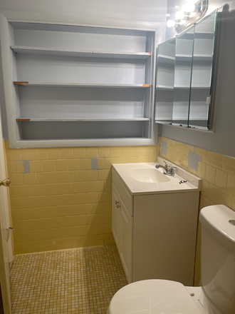 Bathroom 1 - Rooms for rent
