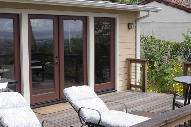 deck - Cottage with garden and gorgoues Bay views