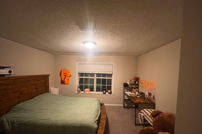 Bedroom - Wildwood ridge apartments