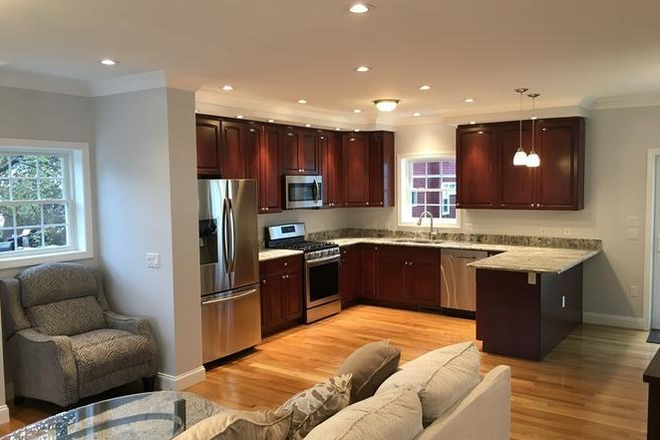 Kitchen - Four levels of living and 5 minute walk to campus!