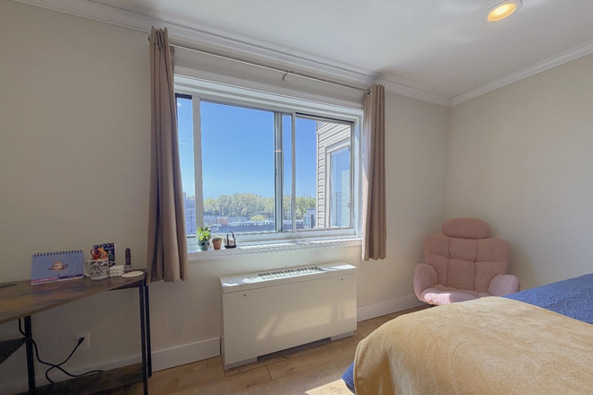 Bedroom - Summer Sublet – Spacious Room Near UMD Campus