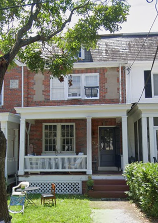 Street View - Girl House in Glover Park!!