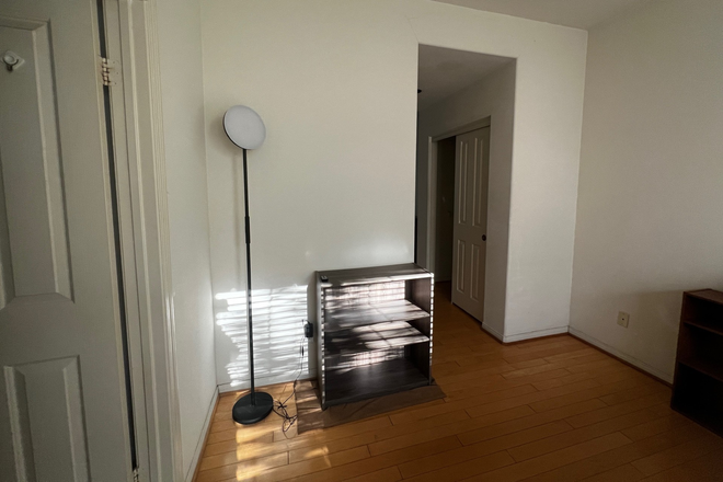 connecting passage - Furnished Private Studio in Irvine – Near Culver Ranch 99 House