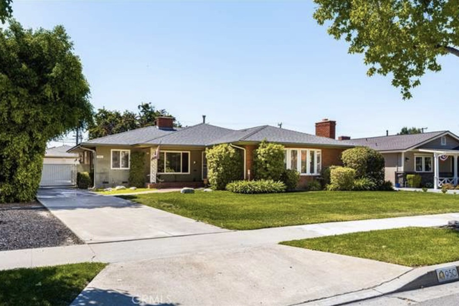 Exterior, from driveway view - Subleaser Needed for Fall Semester 2026 House