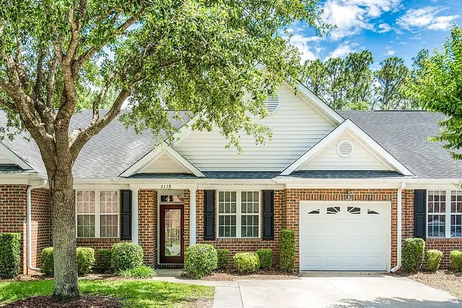 Front of unit - 5118 Christian Dr Townhome