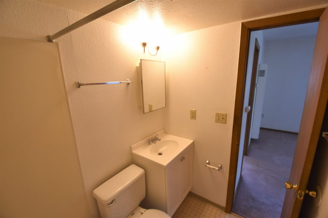 Bathroom - Winchester Apartments