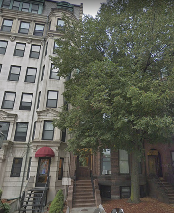 a - FRONT FACING STUDIO Apartments