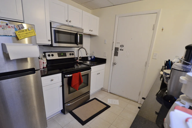Kithcen - Room for Sublet (less than 0.5 mi from Berklee campus) Apartments