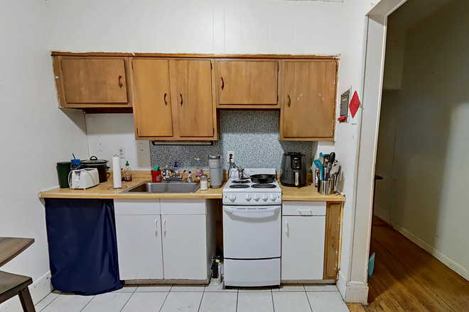 Call NOW for showings! 617-236-8600 - ABERDEEN ST - *NO FEE* AUDUBON CRCL 2BR SPLIT FOR 3 PPL W/ LNDRY IN BLDNG, H&HW INC FOR *9/1/2026*