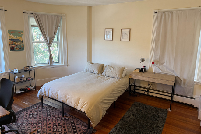 Bedroom - Renting Room On Campus (2 Bedroom Apartment)