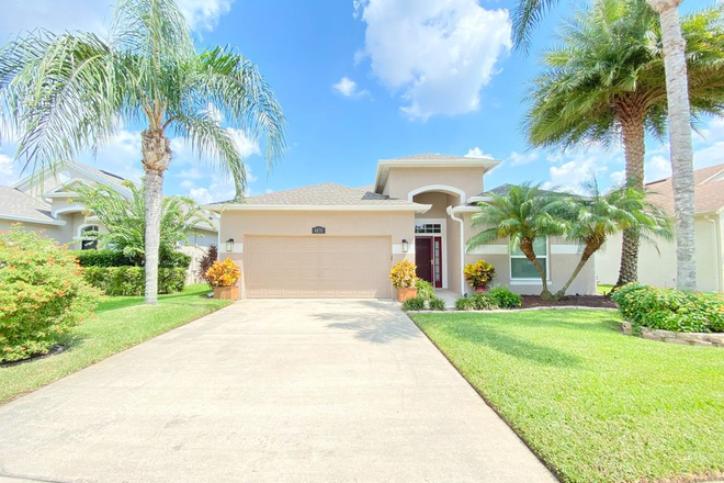 Steetview of Property - Quiet Lakefront Home