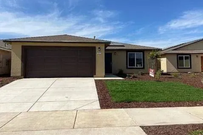 Exterior - Ideal 4 bedroom home for rent - FREE RENT FOR FIRST MONTH