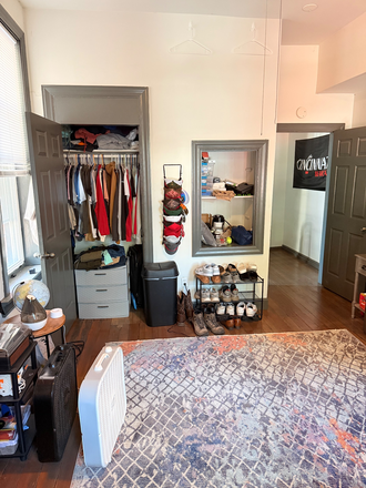 2nd Floor Room - ES Properties Townhouse near Campus
