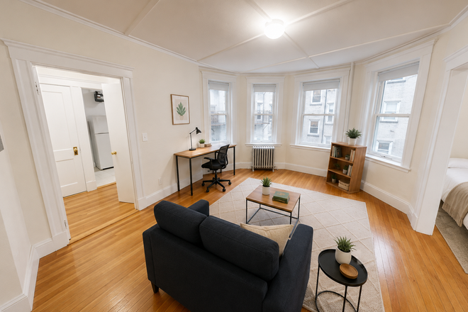 1 - Studio for rent close to campus with alcove 9/1