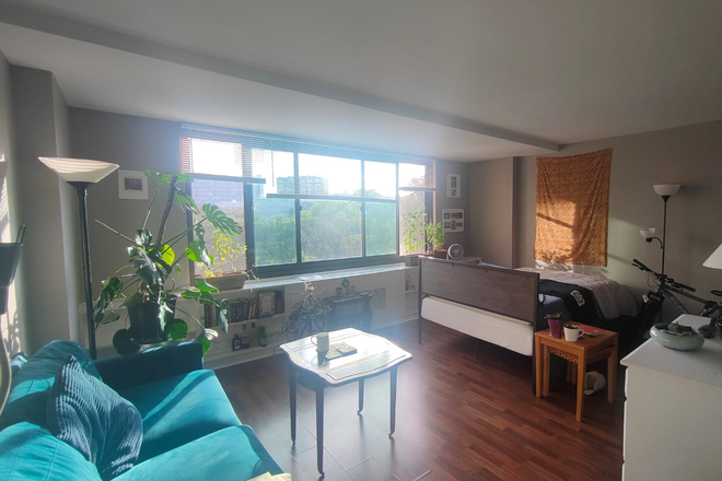 The main space - Sublet at Riverplace South Rosslyn