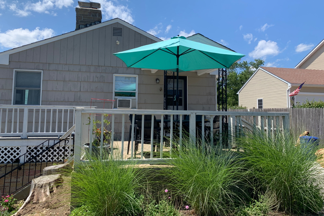 Photo - No Fee - 4 bd/2ba on Salt Pond House