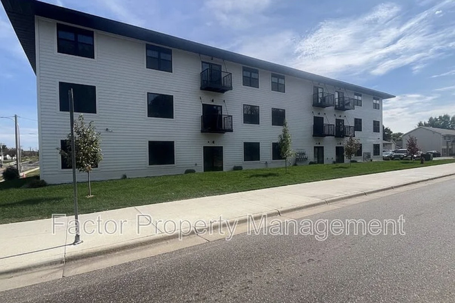 exterior - Warren Flats