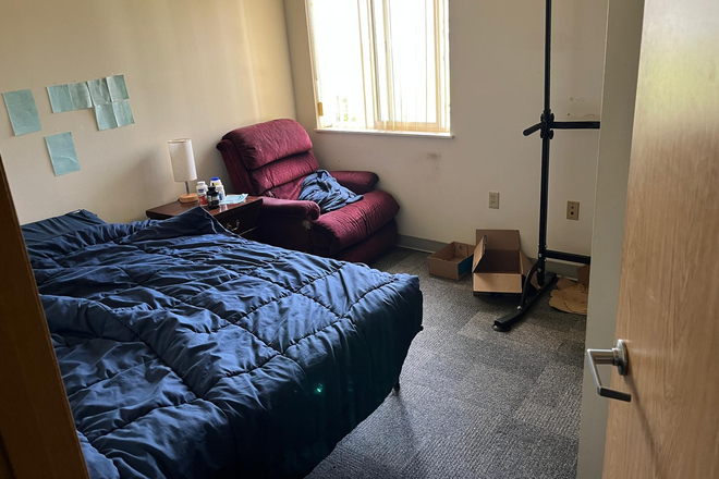 Bedroom 1 - I'm not living in this apartment right now so please ignore the mess - Spencer View Apartments