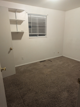 Bedroom for rent - Private room for rent