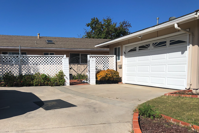 Front of house - 3bed/2bath Single Level House, Fully Remodeled, Cental Air/Heat, Back Yard