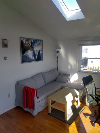 Living Room - Top floor apartment