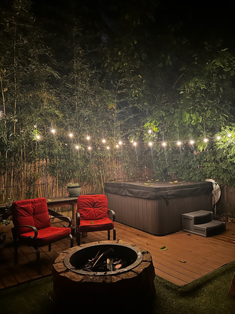 Firepit and Hottub in Backyard - Del Ray Gem Just Outside of Washington, D.C. Duplex