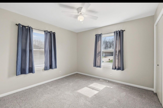 Bedroom 4 - Foxwood Fawn House- 15 minutes from Purdue