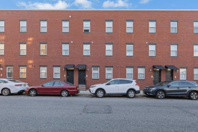 Front building - Modern 3 bedroom with 3 baths and tons of amenities-gym, game room, lounge, and on-site parking Apartments