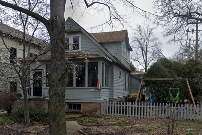 Exterior of house – more photos and floorplan available upon request - Private Bedroom in Renovated Evanston House - ~ $1,050/month (All-in)