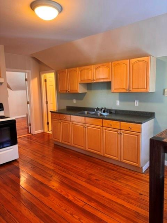 kitchen - Two bed in Darlington neighborhood of Pawtucket. Nearby to Salter Park, and train station.